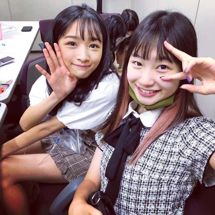 ニコ☆プチのインスタグラム：「﻿ あしたはカバーガール５話配信日〜👠﻿ ﻿ ﻿ インパクト大な新キャラも登場しますよ🐙﻿ ﻿ ﻿ ﻿ YouTubeでは、配信に先駆けてストーリーでキャストの様子を公開中✨✨﻿ ﻿ 今しか見られないから、見逃し厳禁だよ〜﻿ ﻿ ﻿ ﻿ ニコ☆プチTVで今すぐ検索🔍﻿ ﻿ ﻿ 　﻿ #ニコプチ﻿ #カバーガール﻿ #YouTubeドラマ﻿ #オリジナルドラマ﻿ #中山あやか﻿ #川合菖蒲」