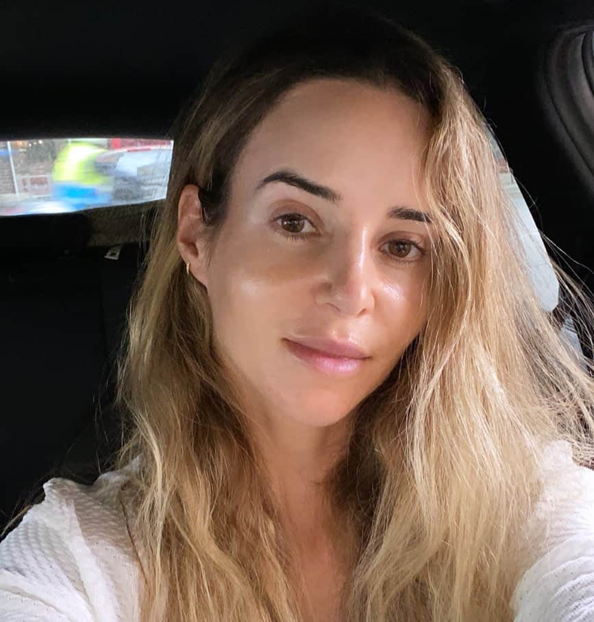 ベアトリス・レカリのインスタグラム：「Copiloting」