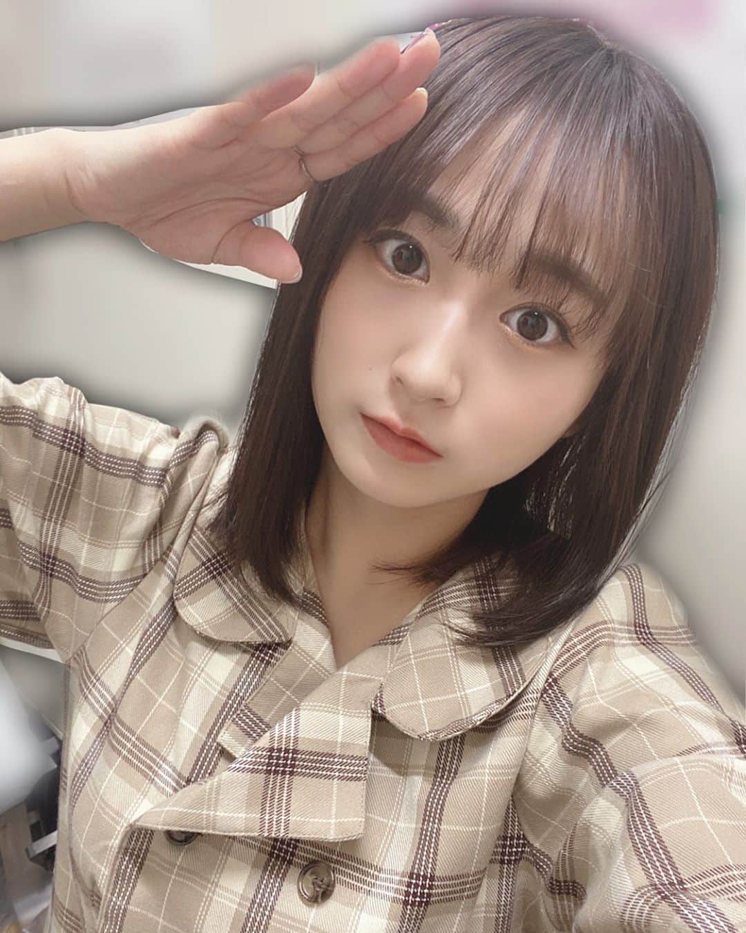 のインスタグラム：「. .  この日はまだ暑いのにどうしてもこの服着たくて長袖着てたらほぼみんな半袖で電車恥ずかしかった季節感ムズカシイ秋服カワイイ🤷🏼‍♀️」