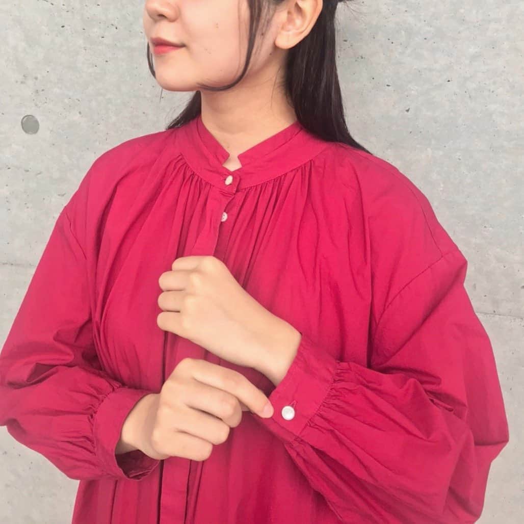 のインスタグラム：「. .  // new  arrival // . . C/タイプライター グラッドストーンカラーワンピース ¥14,800+tax . . #アトリエドゥサボン #latelierdusavon #ワンピース#ワンピースコーデ#秋冬コーデ#シャツワンピース」