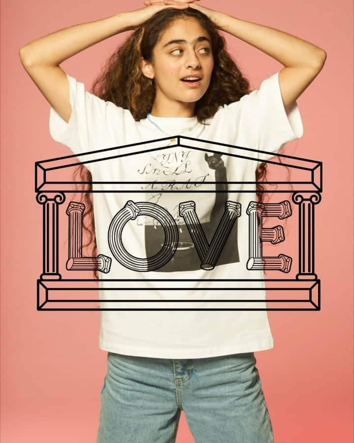 LOVE MAGAZINEのインスタグラム：「Our exclusive @ariesarise x Love Magazine collection is available now, tap to buy! 🖤  100% of proceeds will be donated to @blackmindsmatter.uk, @4frontproject and @ukblackpride   Illustrations by @tbonefletcher and graphics inspired by @davidsimsofficial」