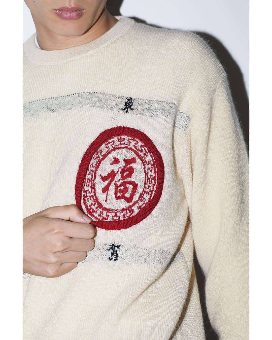 TOGAさんのインスタグラム写真 - (TOGAInstagram)「TOGA VIRILIS AW2020 Motif knit pullover Available at TOGA stores and TOGA ONLINE STORE. @togaarchives_online ・ togaarchives #togaarchives_online #toga #togavirilis #togavirilis20aw #トーガ #トーガアーカイブス #トーガビリリース」9月17日 18時59分 - togaarchives