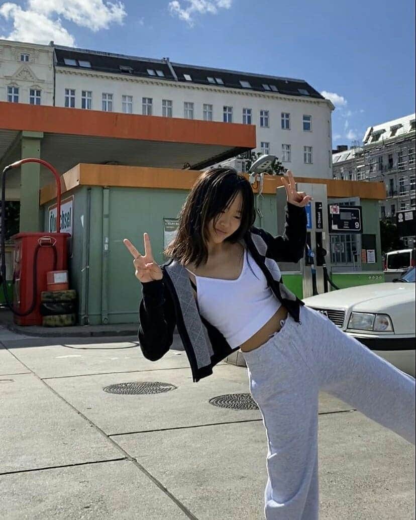 Subduedさんのインスタグラム写真 - (SubduedInstagram)「Rate this outfit 1-100🤪 @stephi.cn #subdued #subduedgirls」9月17日 19時02分 - subdued