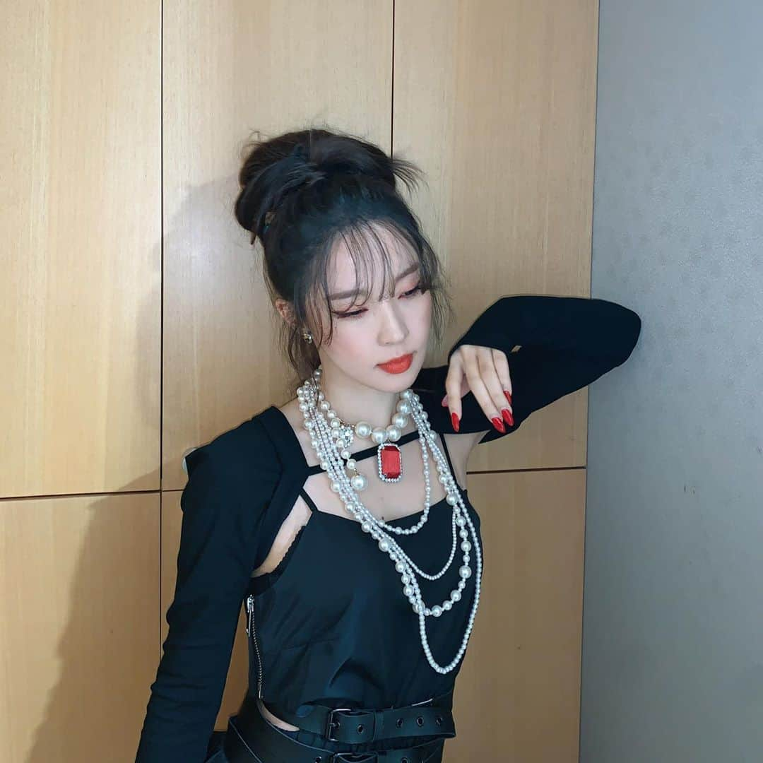 チョン・ジユンさんのインスタグラム写真 - (チョン・ジユンInstagram)「삥뽕🖤」9月17日 19時08分 - jenyerjiyoon