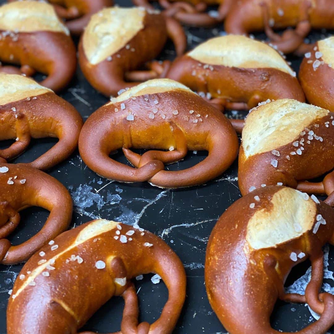 魔女菅原のグルメインスタ