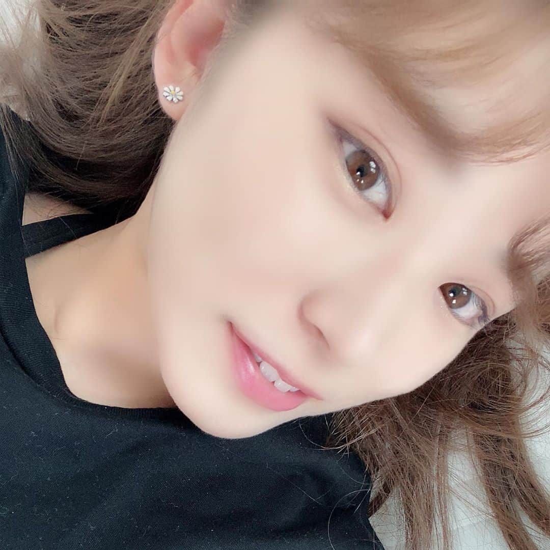 岩永亞美のインスタグラム：「ごろごろする時間が好き。」