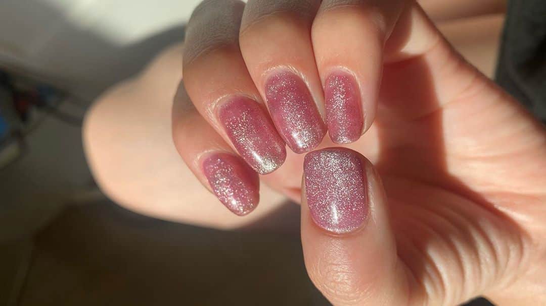 DJ mariennuのインスタグラム：「💅💓 キラキラ気分 #nail #selfnail #shining」