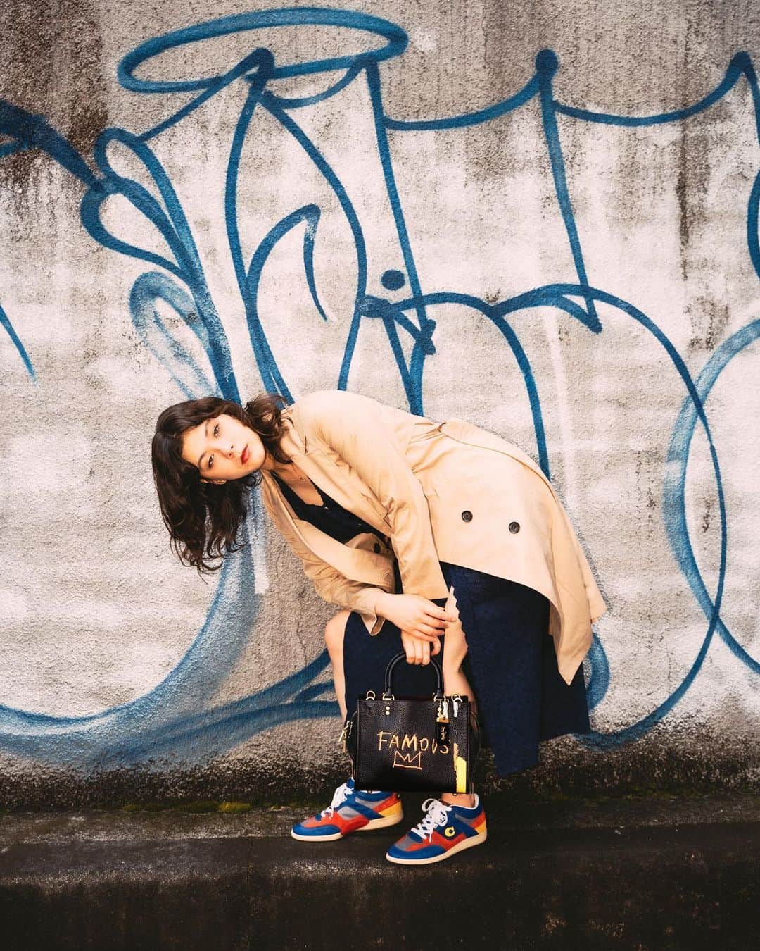 エモン・久瑠美のインスタグラム：「wearing #CoachxBasquiat #CoachNY ❤️ バスキアの可愛いバッグと素敵なコーチのお洋服で全身コーディネートしました👜 @coach」