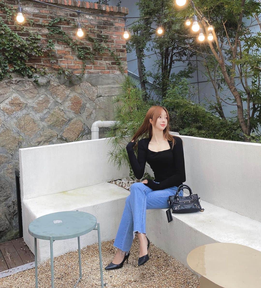 チョ・ミニョンさんのインスタグラム写真 - (チョ・ミニョンInstagram)「청순 여리요리 설레는 신상들로 눈정화하며, #디올카드지갑 #에르메스 #신세계상품권 #추석선물 당첨자 발표 할게요 ☺️💗 ⠀⠀⠀⠀⠀⠀ ••• 추석 선물 당첨자 5 분 •••  @kodakmax123 @tmftmf0800 @xxhminxx @kimsieun81 @nanhyeyoung ••마이바니 @_mybany 로DM주세요💕•• ⠀⠀⠀⠀⠀⠀⠀ 👉🏻디올 및 에르메스 신세계 마지막장 체크 ‼️ ⠀⠀⠀⠀⠀⠀⠀ 너무 너무 축하드려요 아쉽게 놓친분들 제가 보통 주 1 ~ 3 번 🎁#무료나눔 하고 심지어 50분 ~ 300분도 뽑고, 성실한 참여자분들은 이미 많은 당첨 #선물 받아 가시고 계세요 ☺︎ෆ 랜덤 추첨이라 당첨되신 분들 또 되는 경우도 있고, 너무 실망하지 마세요‼️ #마르지않는이벤트요정 🧚🏻‍♀️✨ 곧 다음 #산타조 이벤트에 만나요 👏🏻」9月17日 11時58分 - xxjominxx