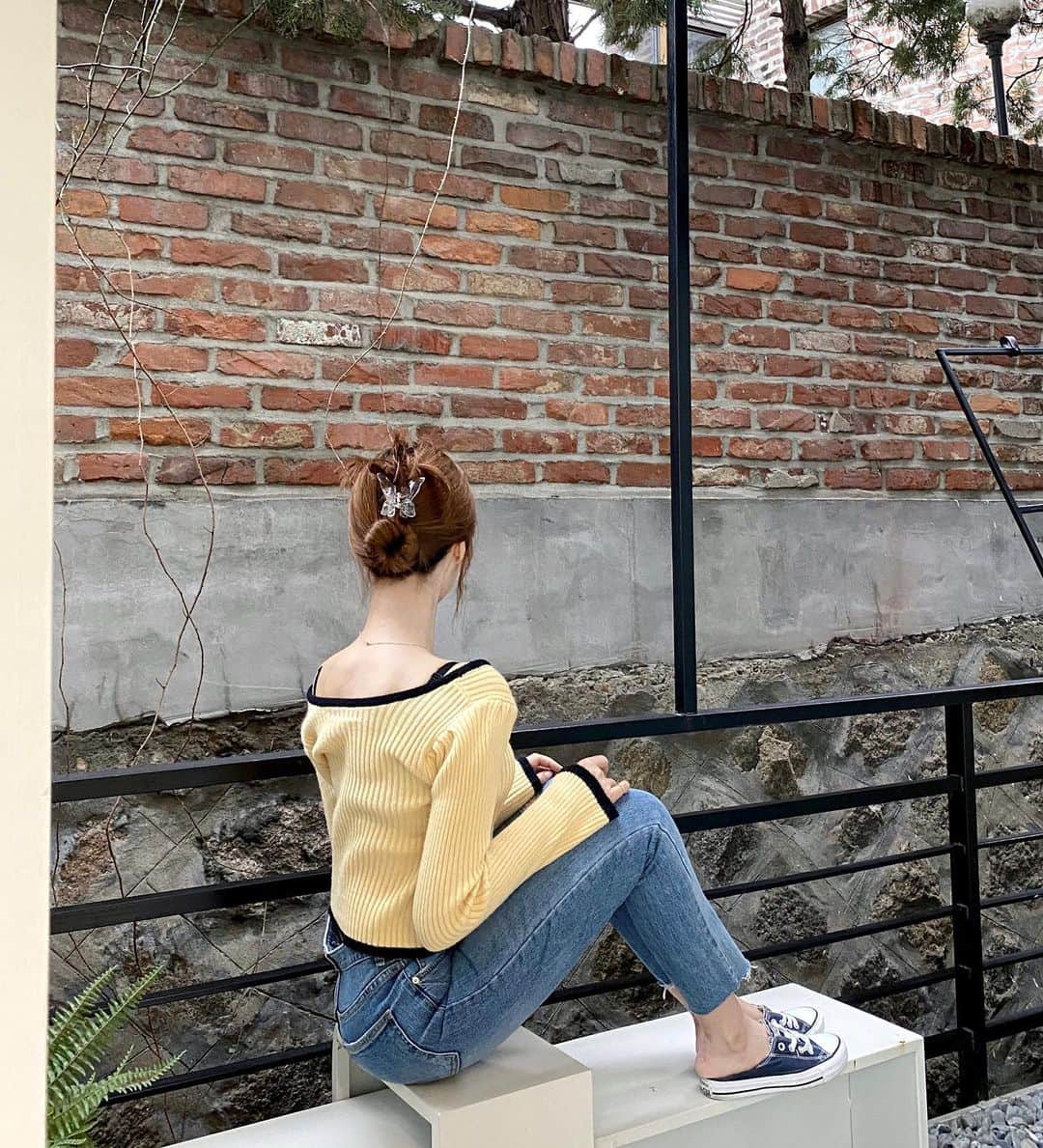 チョ・ミニョンさんのインスタグラム写真 - (チョ・ミニョンInstagram)「청순 여리요리 설레는 신상들로 눈정화하며, #디올카드지갑 #에르메스 #신세계상품권 #추석선물 당첨자 발표 할게요 ☺️💗 ⠀⠀⠀⠀⠀⠀ ••• 추석 선물 당첨자 5 분 •••  @kodakmax123 @tmftmf0800 @xxhminxx @kimsieun81 @nanhyeyoung ••마이바니 @_mybany 로DM주세요💕•• ⠀⠀⠀⠀⠀⠀⠀ 👉🏻디올 및 에르메스 신세계 마지막장 체크 ‼️ ⠀⠀⠀⠀⠀⠀⠀ 너무 너무 축하드려요 아쉽게 놓친분들 제가 보통 주 1 ~ 3 번 🎁#무료나눔 하고 심지어 50분 ~ 300분도 뽑고, 성실한 참여자분들은 이미 많은 당첨 #선물 받아 가시고 계세요 ☺︎ෆ 랜덤 추첨이라 당첨되신 분들 또 되는 경우도 있고, 너무 실망하지 마세요‼️ #마르지않는이벤트요정 🧚🏻‍♀️✨ 곧 다음 #산타조 이벤트에 만나요 👏🏻」9月17日 11時58分 - xxjominxx
