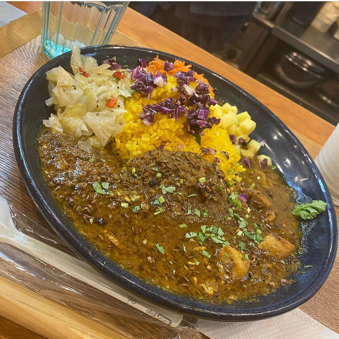 杉山美帆さんのインスタグラム写真 - (杉山美帆Instagram)「カレー巡り😋 *  インドカレー好きだったけど最近はスパイシーカレー？系ばっかり食べてます🥺💕  *  #バイトするならエントリー　#ゼンケン　#カレー　#カレーライス　#青蘭　#アンドビール　#豆ウサギ」9月17日 12時05分 - mih0_golf