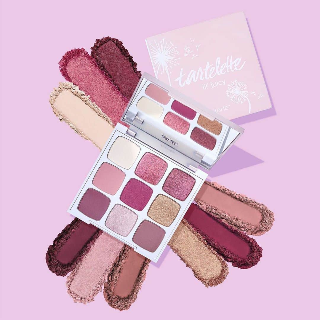 Tarte Cosmeticsさんのインスタグラム写真 - (Tarte CosmeticsInstagram)「How cute is our NEW lil' juicy palette?! 🍓 This baby comes with 9 BRAND NEW romantic pink & plum shades formulated w/ our iconic Amazonian clay formula that you all know & love for better, longer truer wear! Head to our IG stories to see Victoria create a look with it. Shop now on tarte.com & pick this up from our NEW tartelette give, gift, get Amazonian clay eyeshadow wardrobe for only $49 USD (a $270 USD value)! #crueltyfree #rethinknatural #tarteholiday #claypowered」9月17日 12時01分 - tartecosmetics