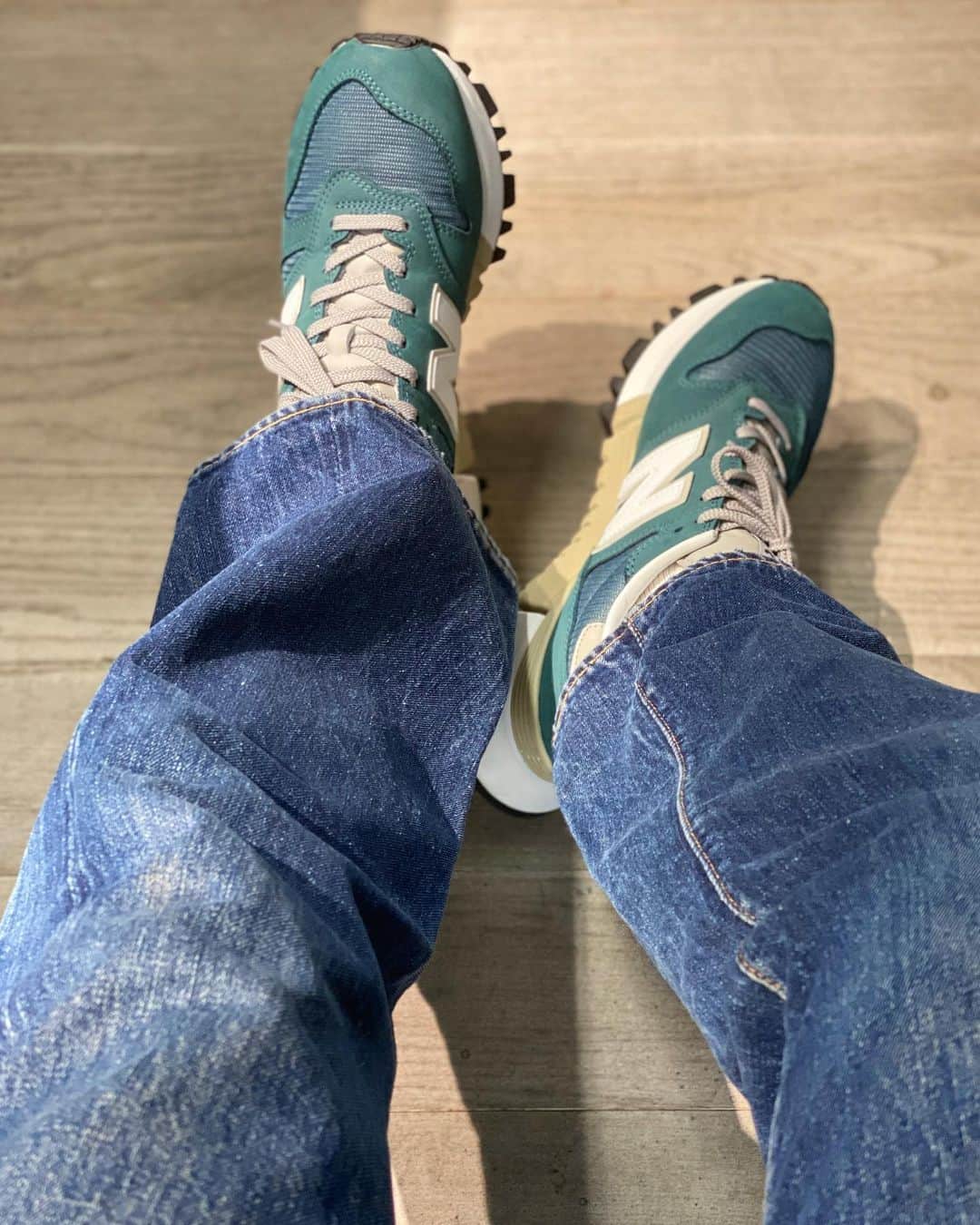 小川哲史のインスタグラム：「10年振りに履いた👖 #501zxx」
