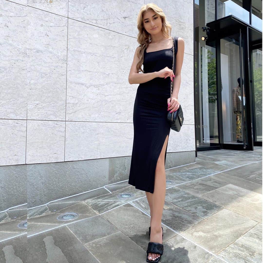ANELA TOKYOのインスタグラム