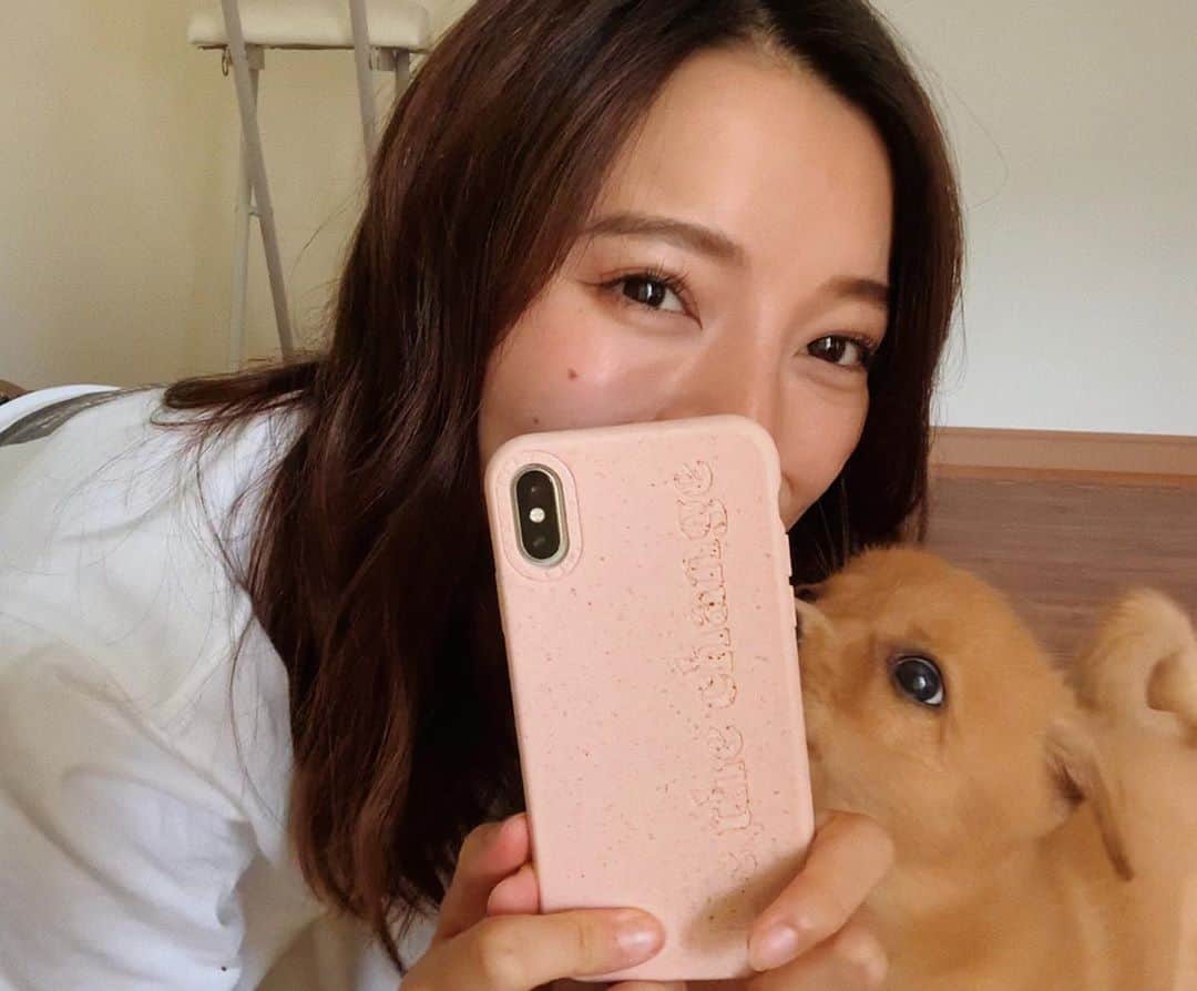 野澤麗花のインスタグラム：「“Be The Change You Wish To See In The World” 🌐❤️ . @CASETiFY @CASETiFY_jp #CASETiFY #StateYourCase #CASETiFYCONSCiOUS #sustainable #ecofriendly」