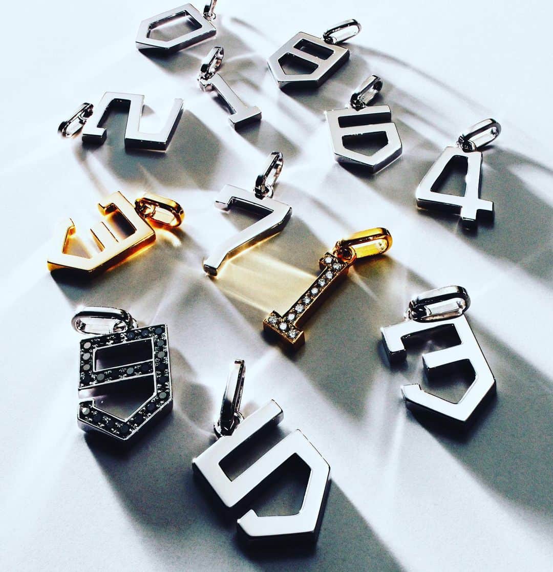 コアジュエルスさんのインスタグラム写真 - (コアジュエルスInstagram)「NUMERAL®︎COREJEWELS #corejewels #corejewelsnumeral #number #diamond #necklace #blackdiamond  #art #jewelry #tokyo #corejewelsharajuku」9月17日 13時31分 - corejewels_lab