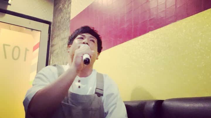 大野大輔のインスタグラム：「#1日1曲#93日目#ウルフルズ#笑えれば」