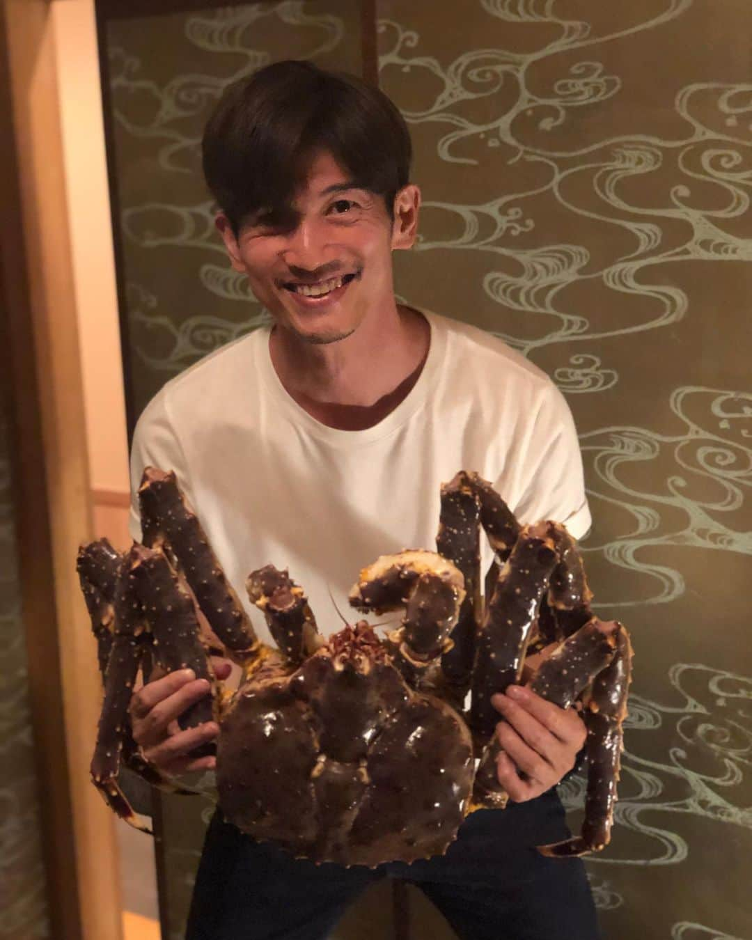 野久保直樹さんのインスタグラム写真 - (野久保直樹Instagram)「☆ 先日食べたタラバ蟹🦀 デカかったわー〜💦💦 旨すぎて悶絶しました🤣🤣🤣 ご馳走様でした🙇‍♂️ ☆ #きた福  #赤坂 #蟹 #delicious #crab #japan #akasaka #kitafuku」9月17日 15時48分 - naoki_nokubo