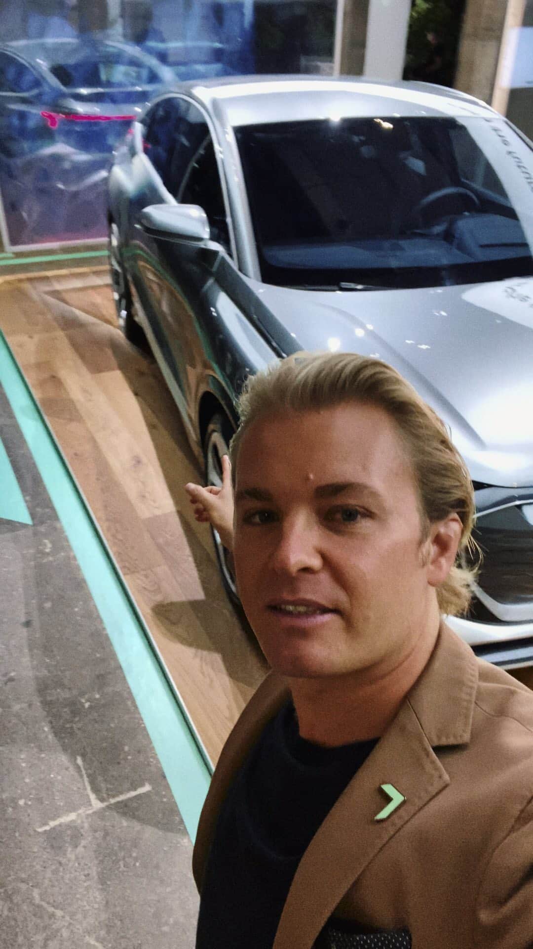 ニコ・ロズベルグのインスタグラム：「Let me know your thoughts in the comments! So exciting to explore these cars at our @greentech_festival exhibition!   Tomorrow I'll also take you along the most impactful sustainable solutions in the food and fashion industry – let me know your questions!」