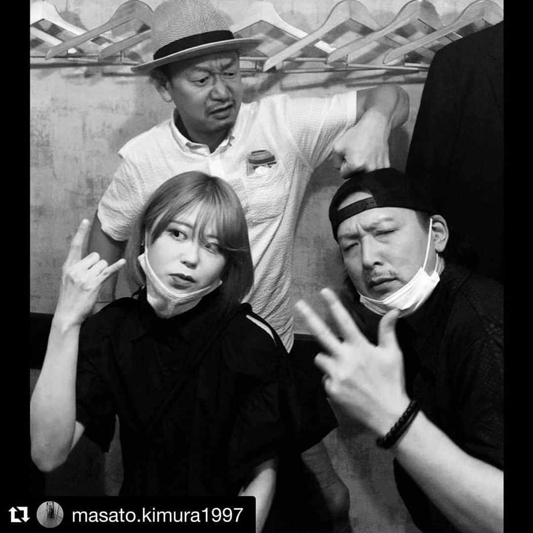 武藤つぐみさんのインスタグラム写真 - (武藤つぐみInstagram)「マサトキムラ🤣懐かしいぞ  島津さん有難うございましたまた飲み行きます🤞🏼🥴🌈 #Repost @masato.kimura1997 with @get_repost ・・・ 島津健太郎さん＆武藤つぐみと。 ・ ・ ・ ・ ・ #東京 #新宿 #バー #パブ #スナック #居酒屋 #飲み屋 #アクション俳優 #島津健太郎 #ロック座 #ショーダンサー #武藤つぐみ #スナップ #写真 #フォト #風景 #ベロ酔い #マサトキムラ #コロナになんか負けないぞ #tokyo #shinjuku #bar #pub #alley #actors #dancer」9月18日 3時55分 - tugumi_muto