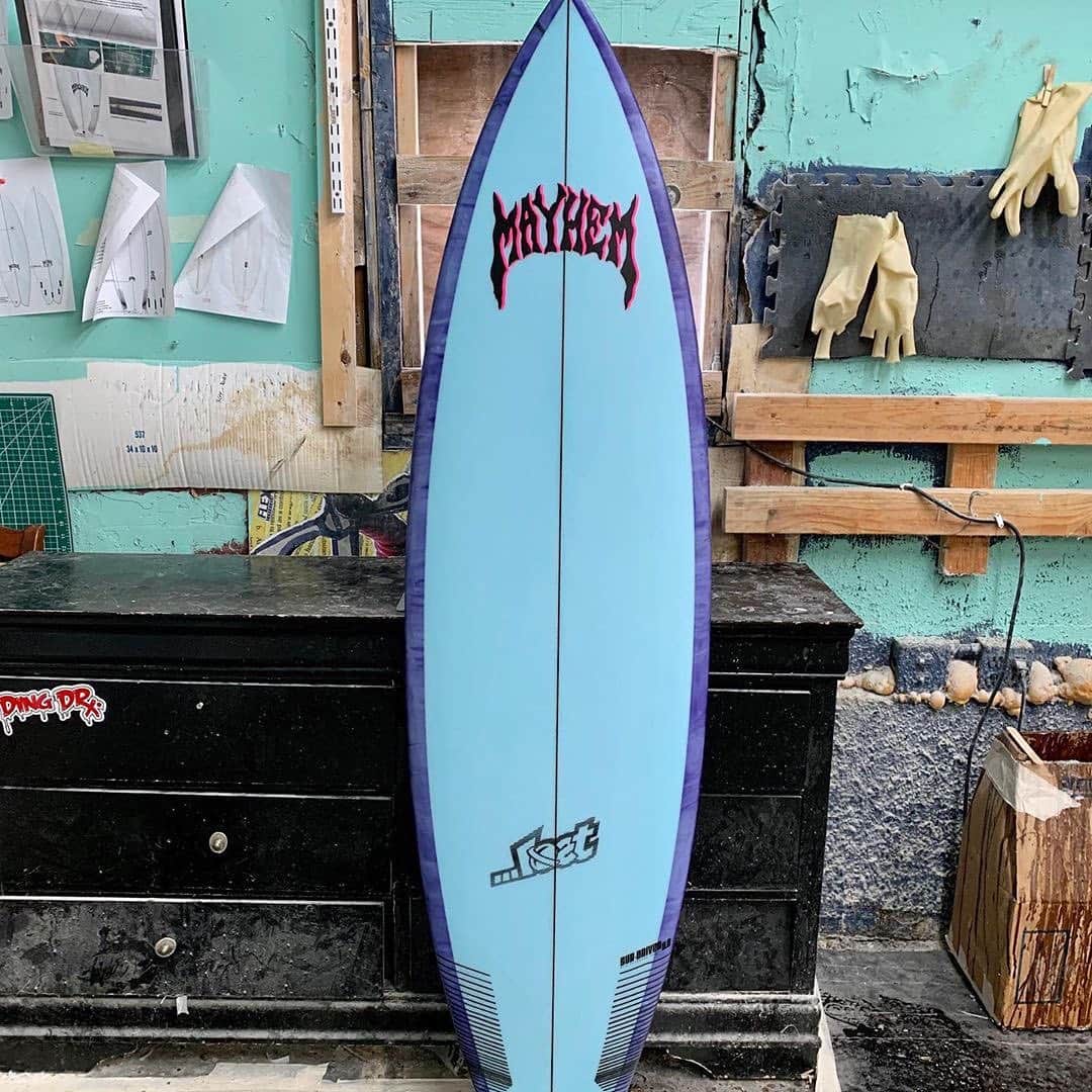 ロストさんのインスタグラム写真 - (ロストInstagram)「#lostsurfboards Sub Driver 2.0 custom resin swirl tint for @j4cub 📷@pollitosurfero」9月18日 4時27分 - lost9193