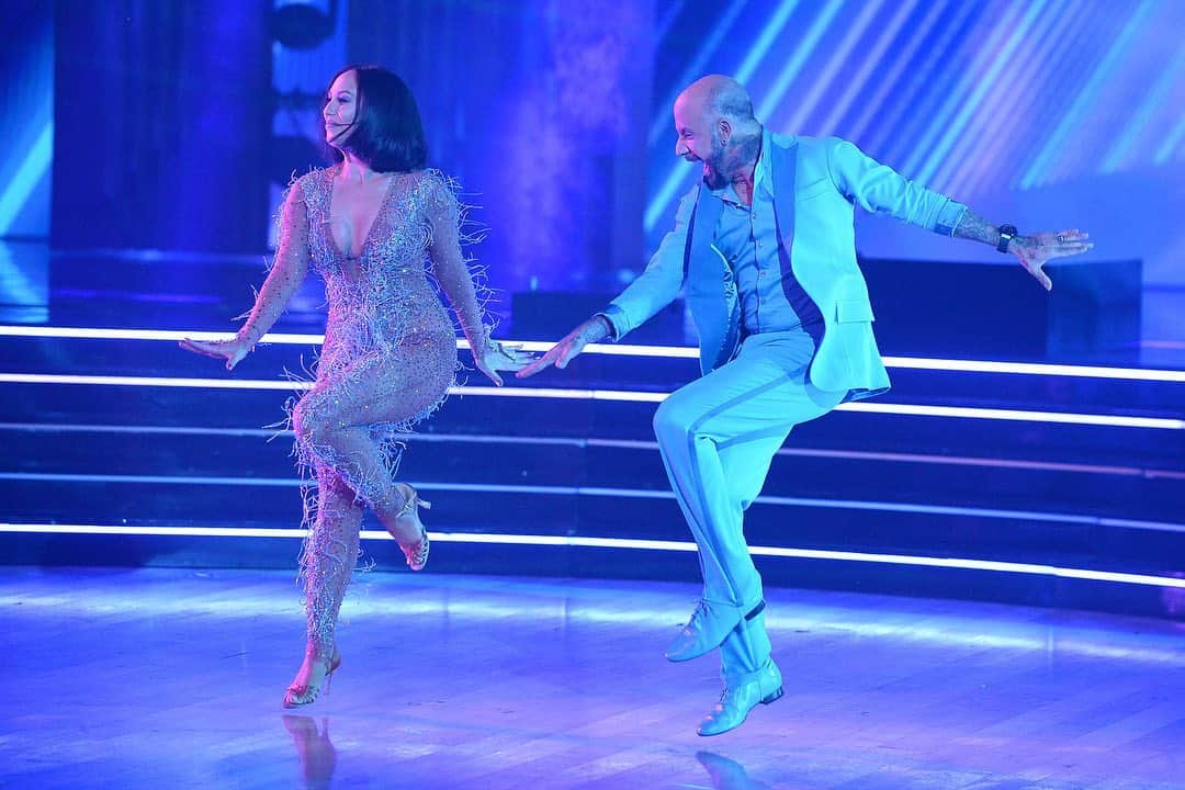 A.J.さんのインスタグラム写真 - (A.J.Instagram)「Dancing through the week with @cherylburke and having a blast!! Who’s ready for #DWTS on Tuesday?!! #TeamPrettyMessedUp」9月18日 4時28分 - aj_mclean