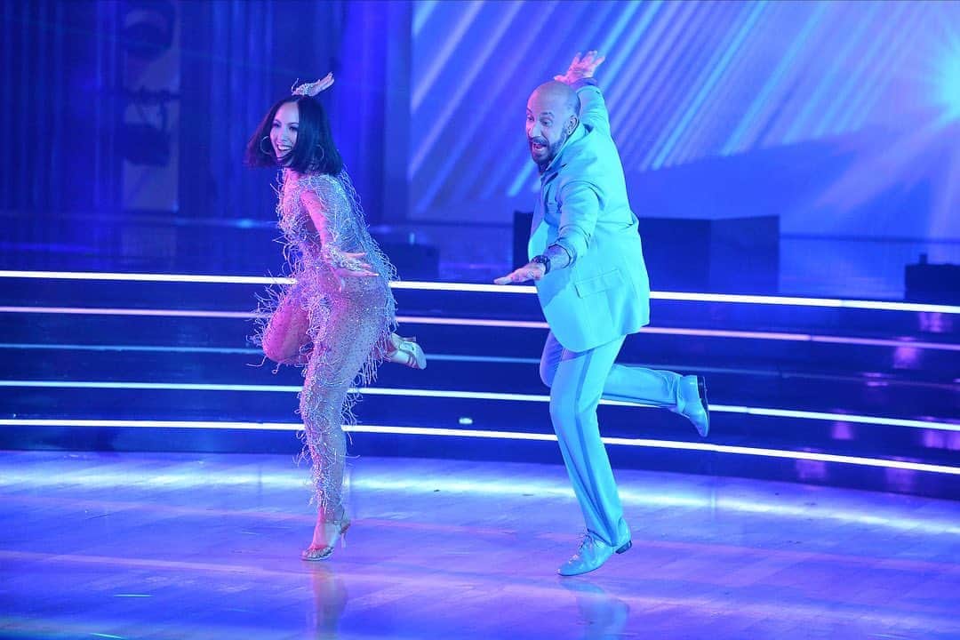 A.J.のインスタグラム：「Dancing through the week with @cherylburke and having a blast!! Who’s ready for #DWTS on Tuesday?!! #TeamPrettyMessedUp」