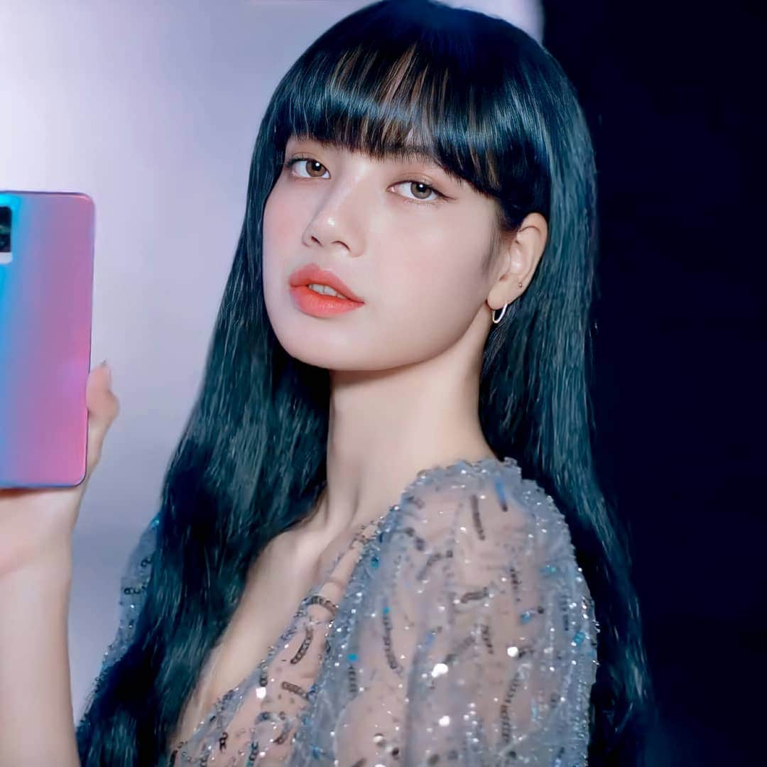 リサさんのインスタグラム写真 - (リサInstagram)「duality🔥 . . . #BLACKPINK #리사 #LISA #LALISA #LALISAMANOBAN #LALISAMANOBAL #howyoulikethat #HOWYOULIKETHAT #icecream #blackpinkicecream #selpink」9月17日 19時36分 - lisa.blackpink