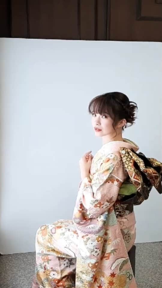 菅原京香のインスタグラム：「結局加工カメラ使わない方がいいね♥️ 今日は成人式の前撮りでした📸  #成人式ヘア #成人式 #成人式前撮り #成人式ヘアセット #成人式振袖 #成人式着付け #成人式2021 #モデル撮影 #撮影好きな人と繋がりたい #被写体やります #ミスコン #ミス慶應 #ミス慶應理工 #ミスコン2020」