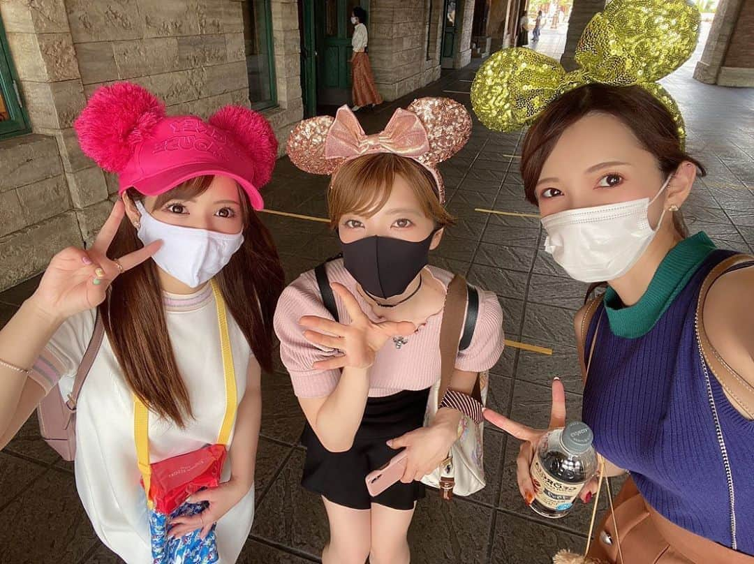 佳苗るかさんのインスタグラム写真 - (佳苗るかInstagram)「今日は3人でディズニーシー行ってきたよ❤️ちょうどいい天気で過ごしやすかった〜⭐️  #東京ディズニーシー #ディズニーシー #ディズニー#ディズニーコーデ #ディズニーカチューシャ #東京ディズニーリゾート」9月17日 19時51分 - ruka_kanae