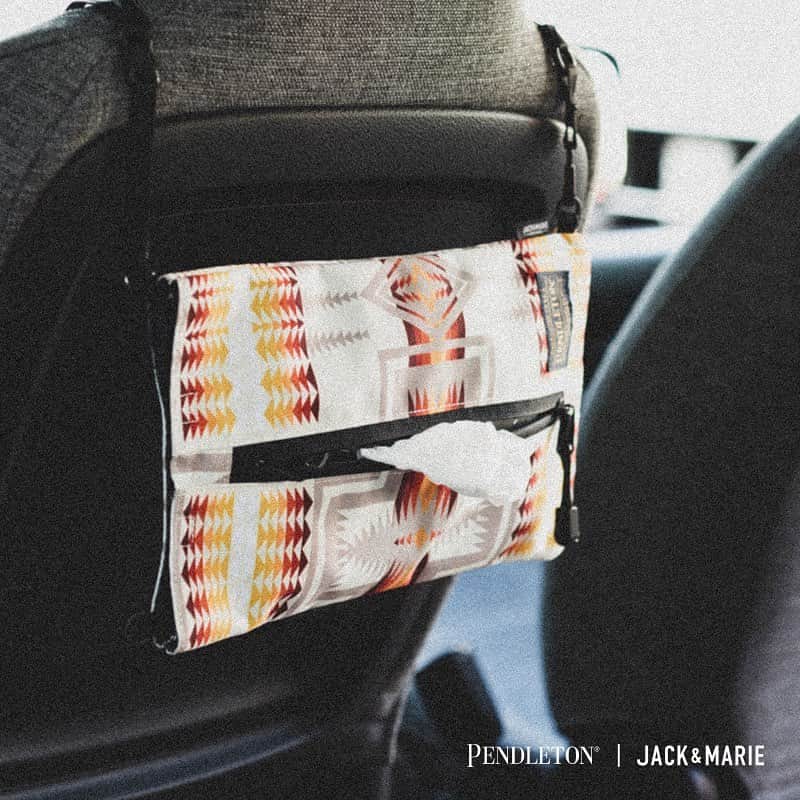 JACK&MARIE / ジャックアンドマリさんのインスタグラム写真 - (JACK&MARIE / ジャックアンドマリInstagram)「. PRE ORDER﻿ ﻿ PENDLETON×JACK & MARIE﻿ TISSUE COVER CASE﻿ ¥3,400＋tax﻿ ﻿ 10月中旬頃お届け予定﻿ ﻿ #jackandmarie﻿ #pendleton﻿ #cargoods﻿ #seatbackpocket﻿ #carinterior ﻿ #tissuecover  #jackandmariecargoods ﻿ #ペンドルトン﻿ #ジャックアンドマリー」9月17日 19時58分 - jackandmarie_official