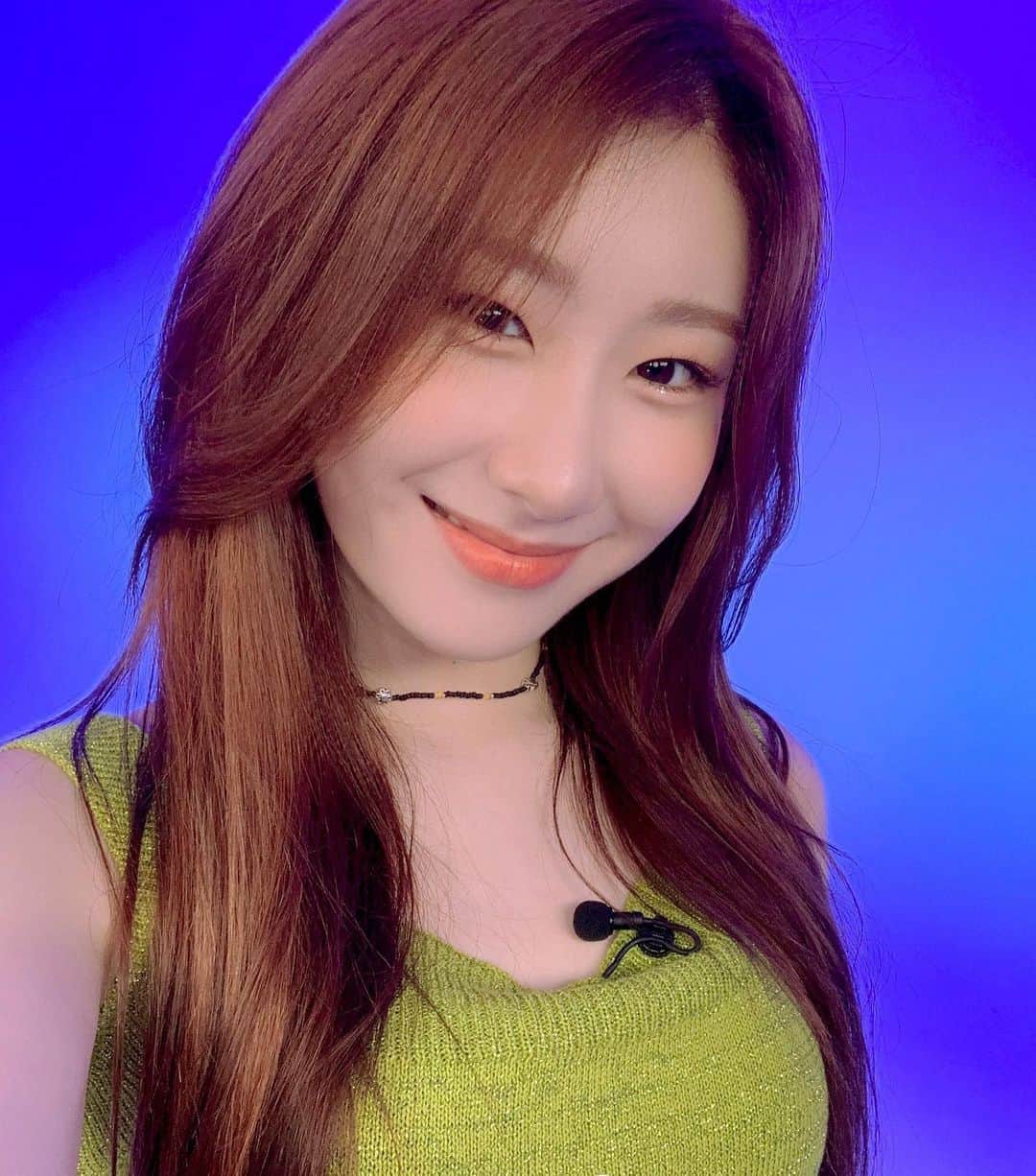 チェリョンのインスタグラム：「We finally got #NotShy5thWin and #NotShy1stTripleCrown today! Congrats to our girls! we so proud of you👏🥰💕  ⁣⠀ ITZY becomes the First and Only 4th Generation Group to win Triple Crown every comeback! Queens only💅🔥」