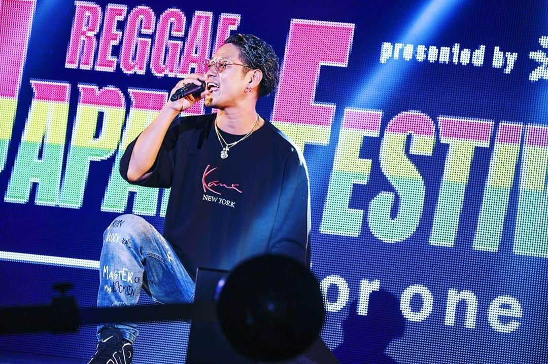 寿君さんのインスタグラム写真 - (寿君Instagram)「Reggae Japan Festival'20 改めて素晴らしいイベントを開催してくれた @spicy_chocolate23 カツユキさんに感謝🙏 今はこんな感じでLIVEが出来る状況ですが、また皆んなで集まって楽しめる日を楽しみにしてますよ😁😁 #rjf20 #spicychocolate #reggaejapanfestival20 #渋谷レゲエ祭 #寿君 #takz #ハジ→ #apollo #ray #レゲエで元気を #allforone」9月17日 21時30分 - kotobuki_kun_1048