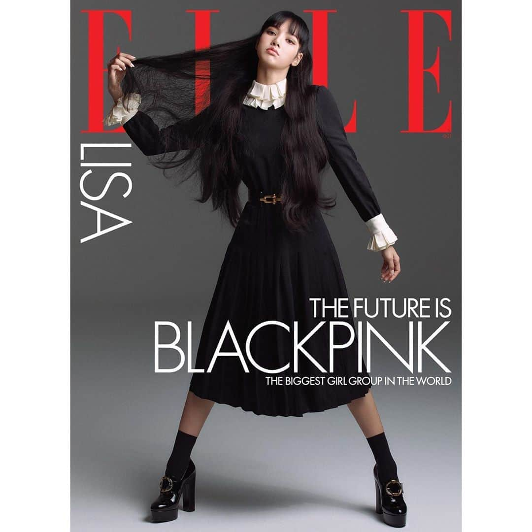 BLACKPINKさんのインスタグラム写真 - (BLACKPINKInstagram)「@lalalalisa_m on the cover of ELLE (US) @elleusa #광고 ⠀ ELLE October 2020:⠀ Editor-in-Chief: Nina Garcia @Ninagarcia⠀ Talent: Blackpink @blackpinkofficial⠀ @sooyaaa__ @jennierubyjane @roses_are_rosie @lalalalisa_m ⠀ Photographer: Kim Hee June @kimheejune⠀ Fashion Direction: Charles Varenne @charlesvarenne⠀ Stylist: Park Minhee @meenmeenmeen_⠀ Writer: Maria Sherman @mariasherm⠀ Entertainment Director: Jen Weisel @jenweisel⠀ Hair: Lee Seonyeong @iseonyeong1118⠀ Makeup: Lee Myungsun @iammaeng⠀ Manicure: Park Eunkyung @nail_unistella⠀ Set Design: Choi Sep Yun ⠀ Production: Kim Kyung ⠀ On Set Coordinator: Park Hee Young」9月17日 21時40分 - blackpinkofficial