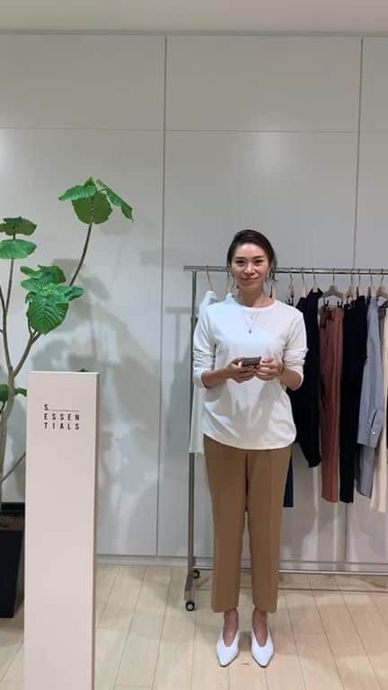 のインスタグラム：「・ 上質ロンTを探しているなら、ぜひ見て欲しい。  久美さんライブ史上初、高速買って買って買ってが出たくらい名品です！  メゾン仕立てのようなスティックパンツもゼロが一つ足りないんじゃない？ってレベルです。  ご購入は @s_essentials_ オフィシャルサイトか実店舗、そしてそして楽天からぜひ！  楽天ROOMにも後で載せておきますね😊」