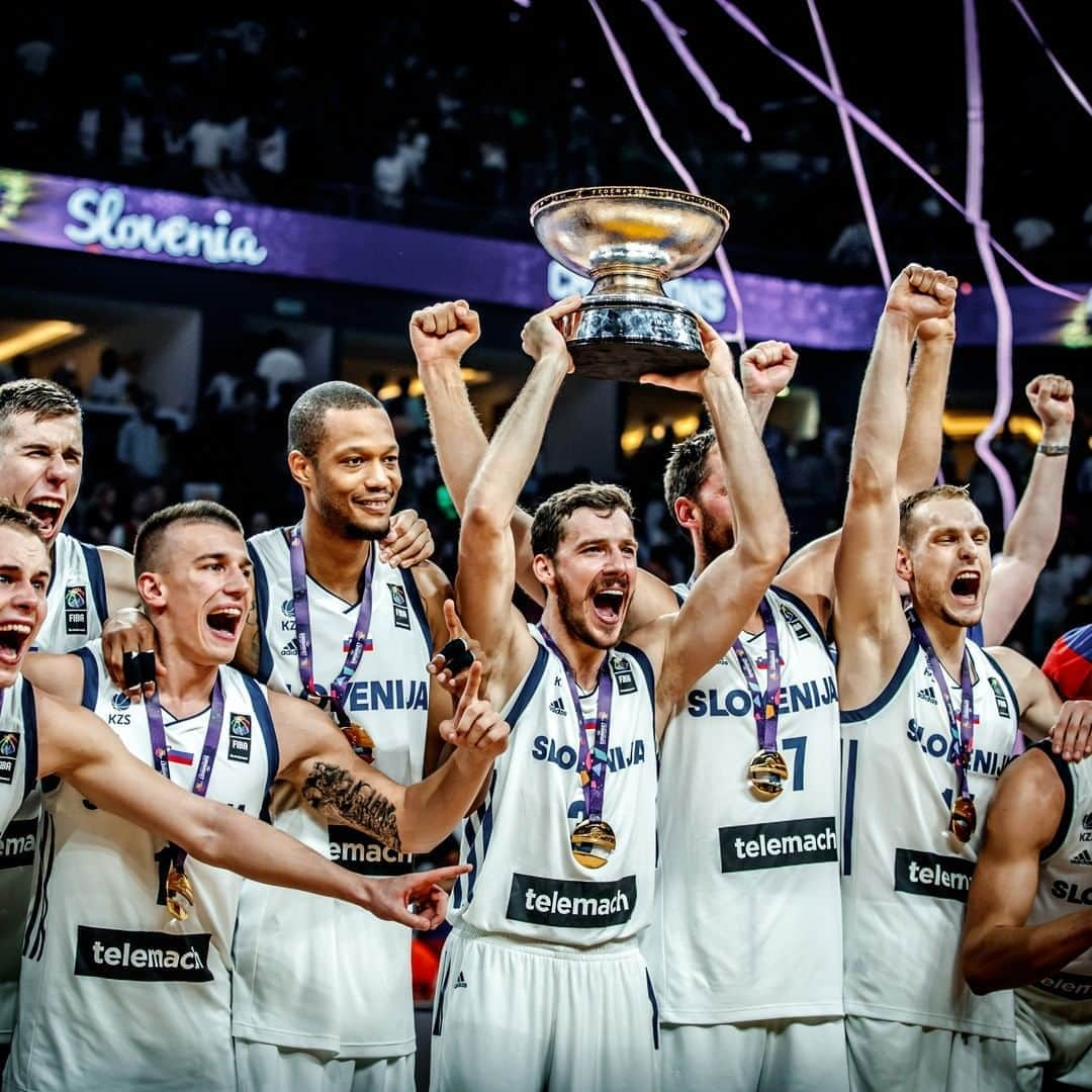 FIBAさんのインスタグラム写真 - (FIBAInstagram)「Exactly three years ago, @the_1_dragon 🐉 put up a basketball masterclass, as 🇸🇮 won their first-ever @EuroBasket title! 🏆」9月17日 22時01分 - fiba