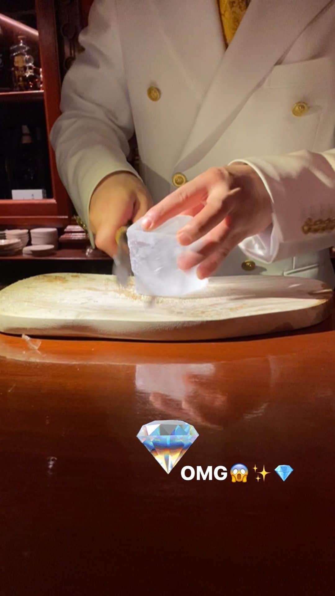 のインスタグラム：「💎💎💎🥂✨」
