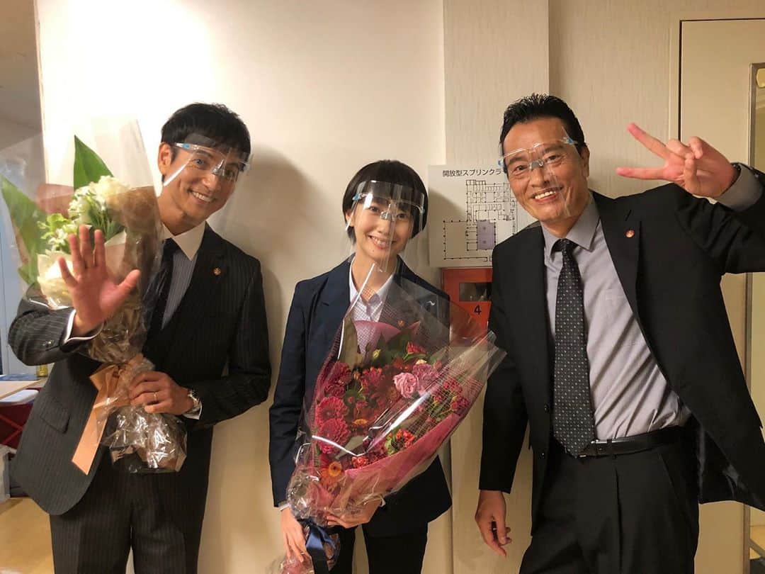 テレビ朝日「未解決の女　警視庁文書捜査官」のインスタグラム：「#未解決の女  最後までご覧いただき、ありがとうございました❗️  全員で力を合わせて解決した最終回✨ お楽しみ頂けましたか❓😊」
