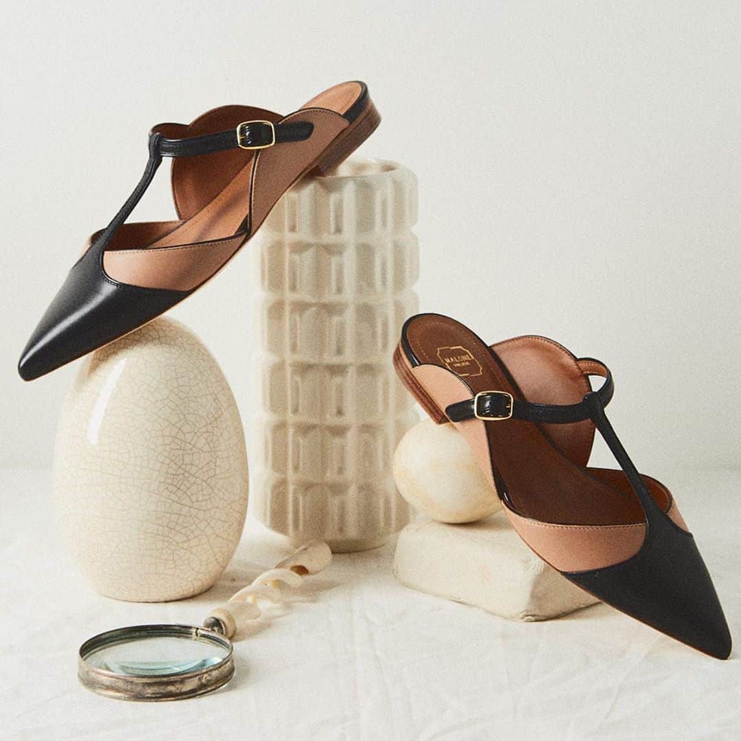 MATCHESFASHION.COMさんのインスタグラム写真 - (MATCHESFASHION.COMInstagram)「Architectural precision and an unwavering attention to detail define @malonesouliers’ innovative styles, which rework retro silhouettes with a contemporary edge. Discover more polished flats and sculptural heels at the link in bio.」9月17日 22時56分 - matches