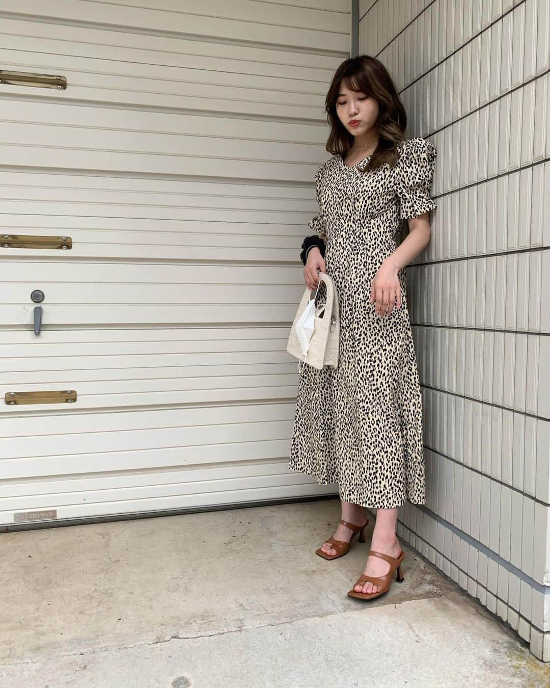 古田愛理さんのインスタグラム写真 - (古田愛理Instagram)「結構前の私服🐅🐅🐅 onepiece @stylenanda_japan  sandal @stylenanda_korea  bag @zara」9月17日 22時57分 - airi_furuta