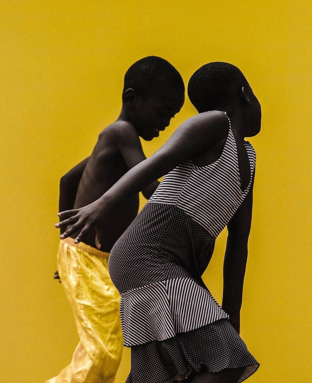 AnOther Magazineさんのインスタグラム写真 - (AnOther MagazineInstagram)「On photographing Black skin: @sirsargent and @joshuakissi in conversation ⁠⠀ ⁠⠀ As his group exhibition Just Pictures continues in Missouri, curator Antwaun Sargent sits down with photographer Joshua Kissi to talk the technicalities of photographing Black skin, family photo albums and working with Beyoncé. “Frankly, I feel like without community I am nothing,” says Kissi. “All of this work is about us as a community. It’s about making us visible.” Link in bio 📲⁠⠀ ⁠⠀ 📸 by @joshuakissi」9月17日 23時21分 - anothermagazine