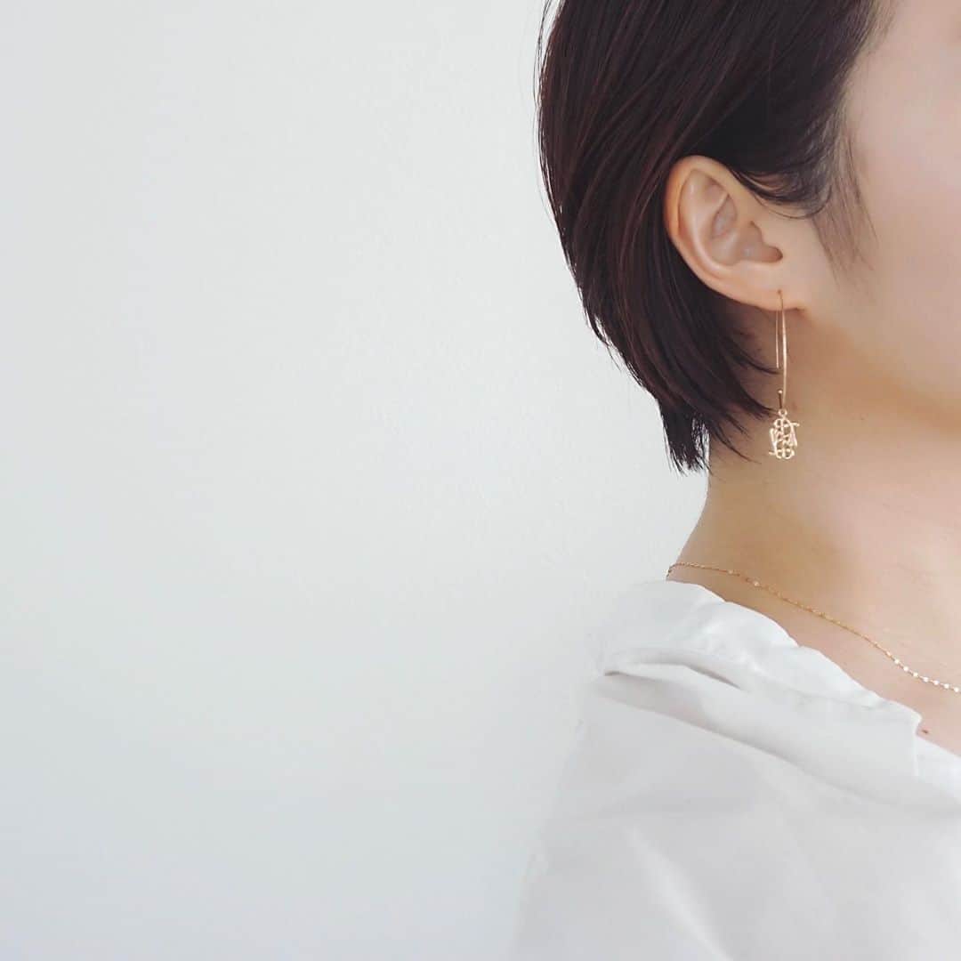のインスタグラム：「スッキリしあわせ〜💇🏻‍♀️﻿ (9ヶ月ぶり！！)﻿ ﻿ ﻿ ﻿ #ヘアカット」