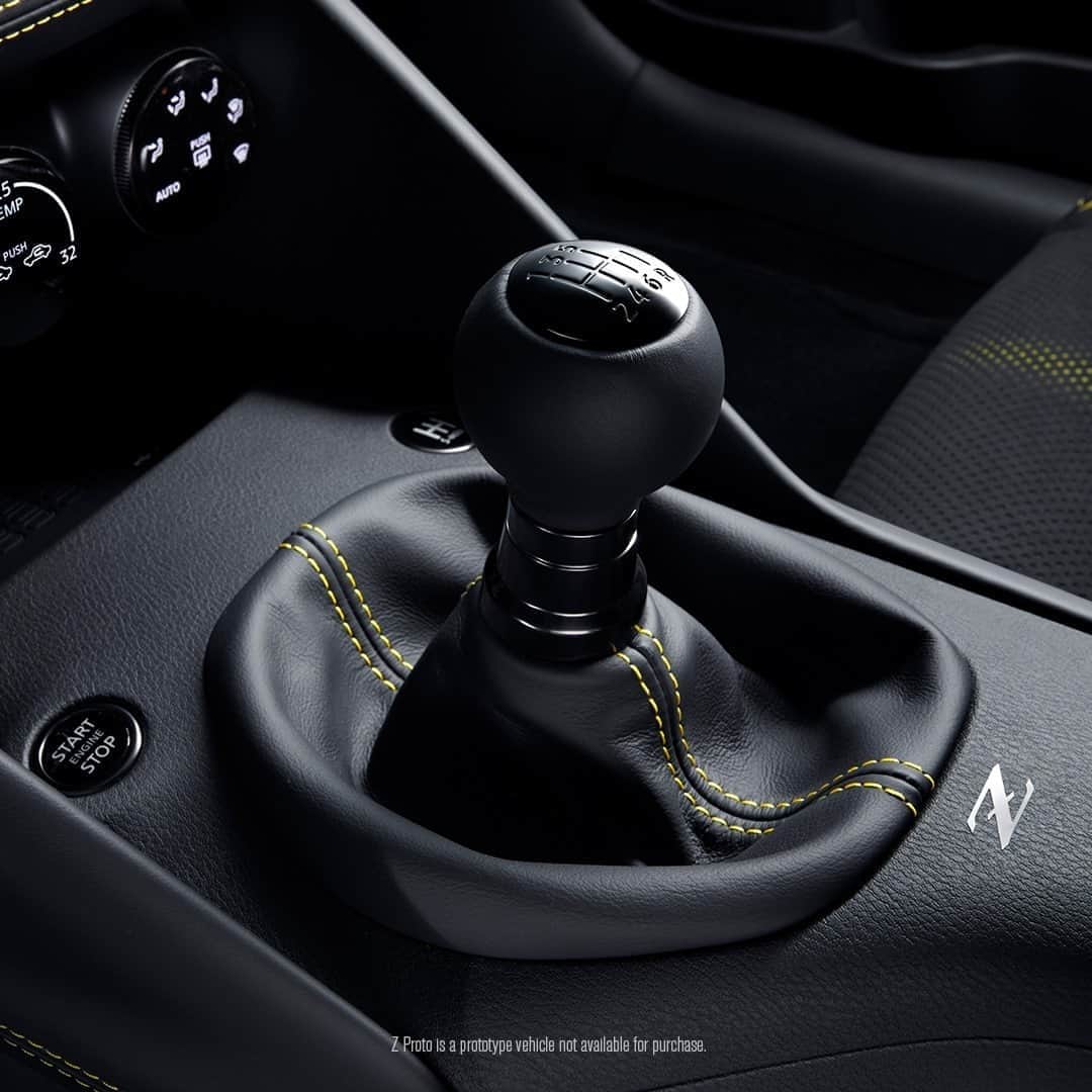 Nissan USA Official Instagram accountのインスタグラム：「Why tame the beast when you can just take the 6-speed reins? #PowerofZ」