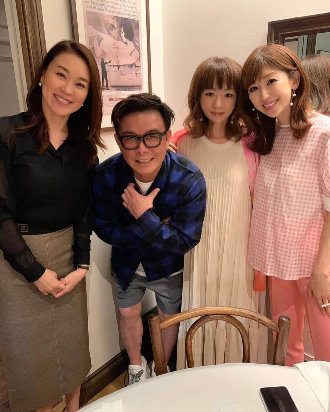 和泉佳子さんのインスタグラム写真 - (和泉佳子Instagram)「昨夜はすっかり恒例となった仲良しのゴルフ仲間のみんなと、南青山のブーカジュンタへ🎵 . 4人で集まると、最初から最後まで、ずーっと笑いっぱなし😄😆🥰 . 最高の仲間です✨ . そして、昨夜は、みんなで　@sae.kamata.lovable ちゃんのお誕生日のお祝いも🎂🎁🥂 . さえちゃん、遅ればせながらお誕生日おめでとう💕 . またみんなでゴルフ⛳️行こうね😊 . . . #和泉佳子　#ゴルフ仲間　#ゴルフ好き　#ゴルフ女子　#ハッピーバースデー　#ブーカジュンタ」9月18日 0時27分 - yoshiko_izumi