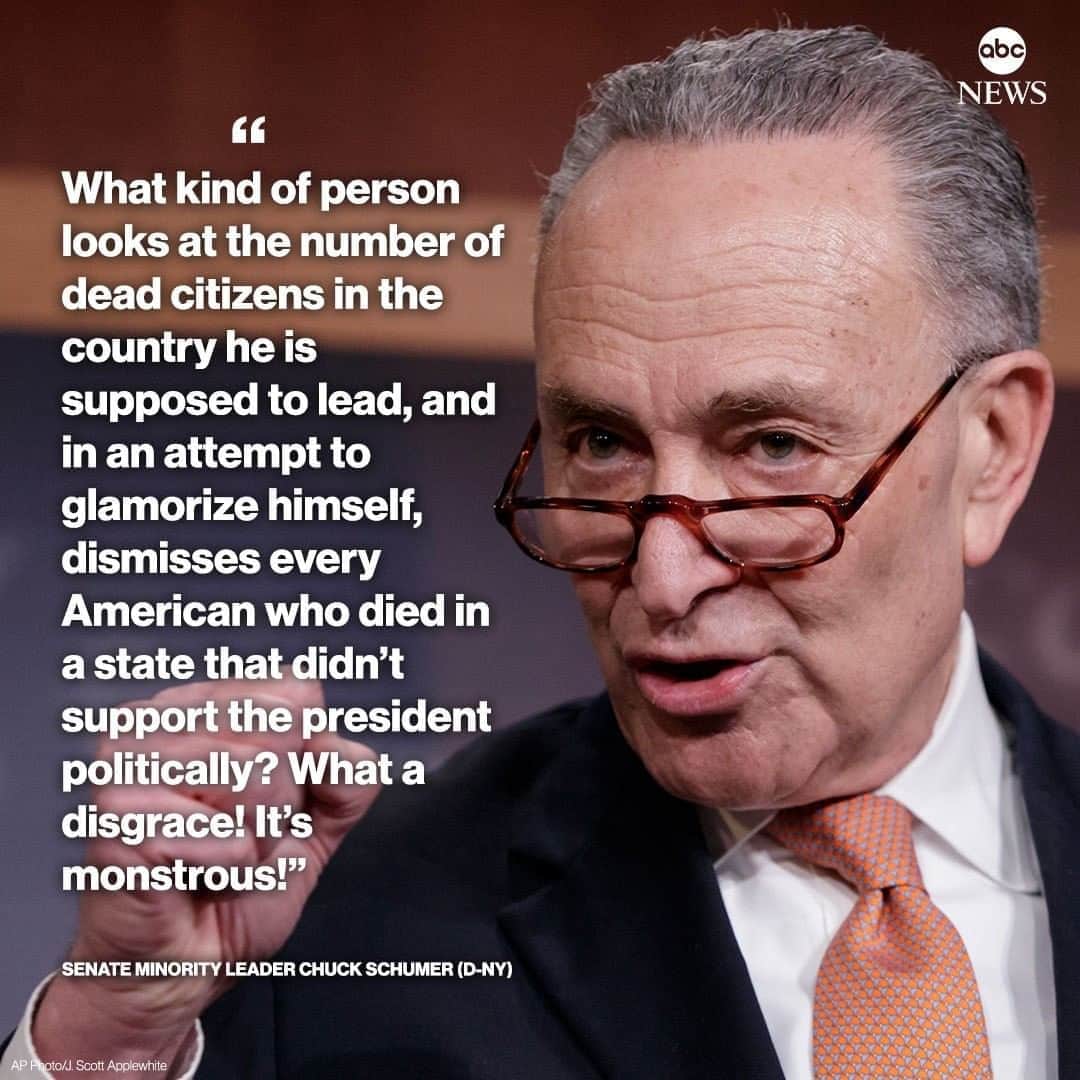 ABC Newsさんのインスタグラム写真 - (ABC NewsInstagram)「Sen. Chuck Schumer excoriates Pres. Trump for his "if you take the blue states out" comment at last night's press conference.  "What kind of person looks at the number of dead citizens in the country he is supposed to lead, and in an attempt to glamorize himself, dismisses every American who died in a state that didn't support the president politically?"  "What a disgrace! It's monstrous!" #chuckschumer #donaldtrump #covid19 #coronavirus #politics」9月18日 0時21分 - abcnews