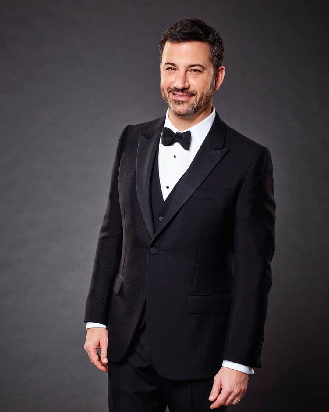 アメリカン・ブロードキャスティング・カンパニーのインスタグラム：「Host @JimmyKimmel is ready to take on the #Emmys this Sunday on ABC!」