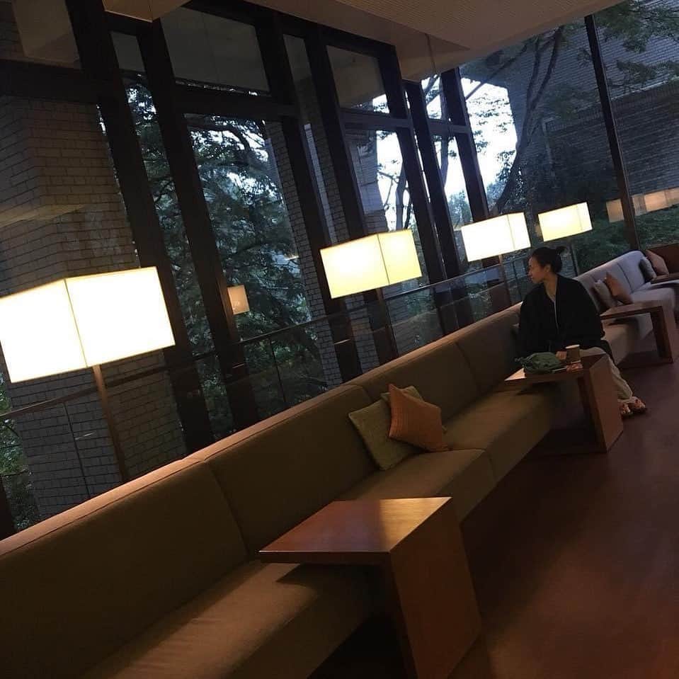 山田優依さんのインスタグラム写真 - (山田優依Instagram)「Hoshino Resorts Hakone  今まで行った中でなんだかんだ一番良かった箱根  お部屋の景色、ラウンジ、温泉と総合的にバツグンでした  まだまだ開拓中だけど、途中経過では箱根がベスト！  #Japan #Kanagawa #Hakone #HoshinoResorts」9月18日 1時05分 - yui_gourmetwalker