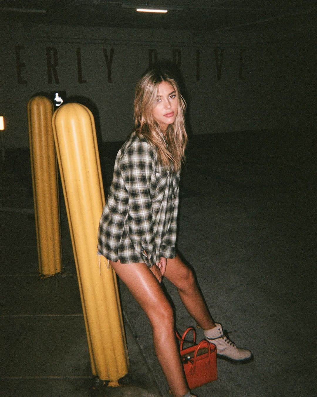 システィーン・スタローンのインスタグラム：「It’s the posing in a parking lot for me」
