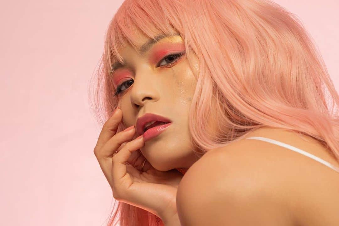 Yukiさんのインスタグラム写真 - (YukiInstagram)「Stop crying about it 🙄⁠⠀ ⁠⠀ 💄Makeup: ⁠⠀⁠⠀ @nyxcosmetics Ultimate Eyeshadow Palette ⁠⠀⁠⠀ @toofaced Better Than Sex Mascara ⁠⠀⁠⠀ @morphebrushes Full Coverage Foundation in F1.120 [Neutral]⁠⠀⁠⠀ @maybelline Brow Precise Micro Eyebrow Pencil - Black Brown⁠⠀⁠⠀ @covergirl Ink It! Perfect Point Gel eyeliner in Black Ink⁠⠀⁠⠀ @fentybeauty Killawatt Freestyle Highlighter in Trophy Wife⁠⠀⁠⠀ @kikomilano Pop Revolution Lip Gloss in 06 Dark Mauve⁠⠀⁠⠀ ⁠⠀⁠⠀ ⁠⠀⁠⠀ -⁠⠀⁠⠀ -⁠⠀⁠⠀ -⁠⠀⁠⠀ -⁠⠀⁠⠀ - ⁠⠀⁠⠀ -⁠⠀⁠⠀ -⁠⠀⁠⠀ -⁠⠀⁠⠀ ⁠⠀⁠⠀ ⁠⠀⁠⠀  #cosmetics #makeupjunkie #makeuplover #instabeauty #instamakeup #motd #wakeupandmakeup #bblogger #euphoriamakeup #eyeshadow #blogger #lablogger #yukibomb #asianmodel #asianblogger #beautyaddict #asianbeauty #nyxcosmetics #toofaced #morphe #morphebrushes #toofacedcosmetics #maybelline #covergirlmade #covergirlcrueltyfree #fentybeauty #kikomilano #makeupblogger」9月18日 2時29分 - yukibomb