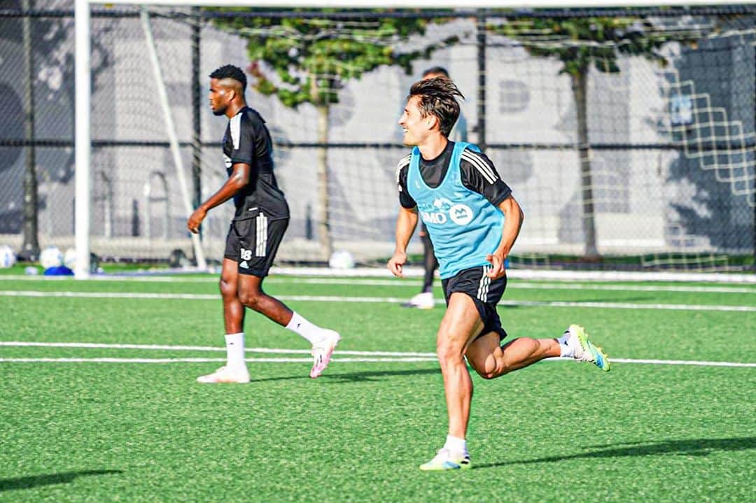 ボージャン・クルキッチのインスタグラム：「Contento por estar de nuevo con el grupo y por mis primeros minutos disputados tras la lesión.  Lástima que no pudiéramos llevarnos los 3 puntos.  Seguimos con el trabajo para continuar en lo alto de la tabla. // Happy to be back with the group again and get my first minutes on the pitch after my injury.  A shame we didn't manage to take the three points. We now keep working hard to stay at the top end of the table.」